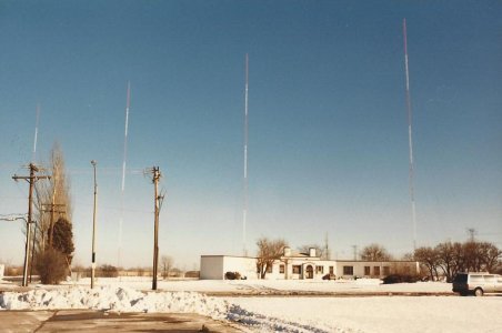 820-WXEZ-1.jpg 820-WXEZ-1.jpg