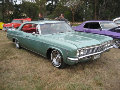1024px-1966_Chevrolet_Impala_4_door_Hardtop_-_Flickr_-_Sicnag.jpg 1024px-1966_Chevrolet_Impala_4_door_Hardtop_-_Flickr_-_Sicnag.jpg