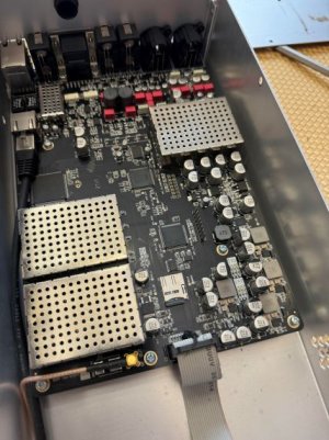 TX300v3-BWXMITTER.jpg TX300v3-BWXMITTER.jpg