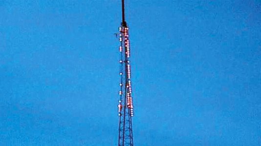 KCCI weather tower beacon.jpg