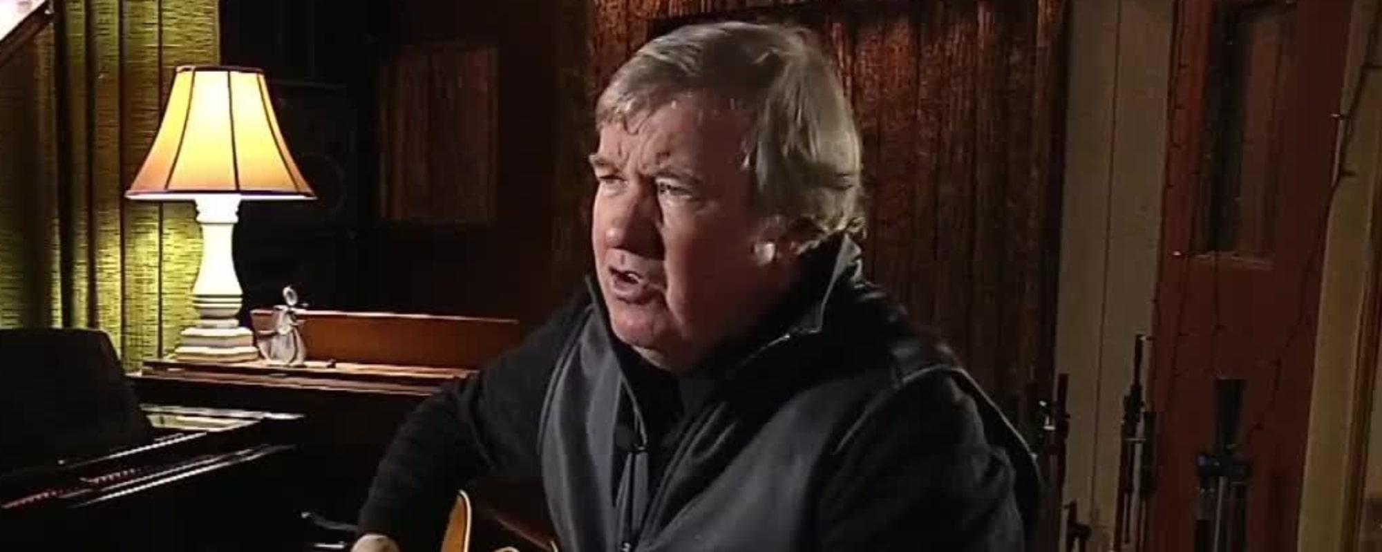 americansongwriter.com