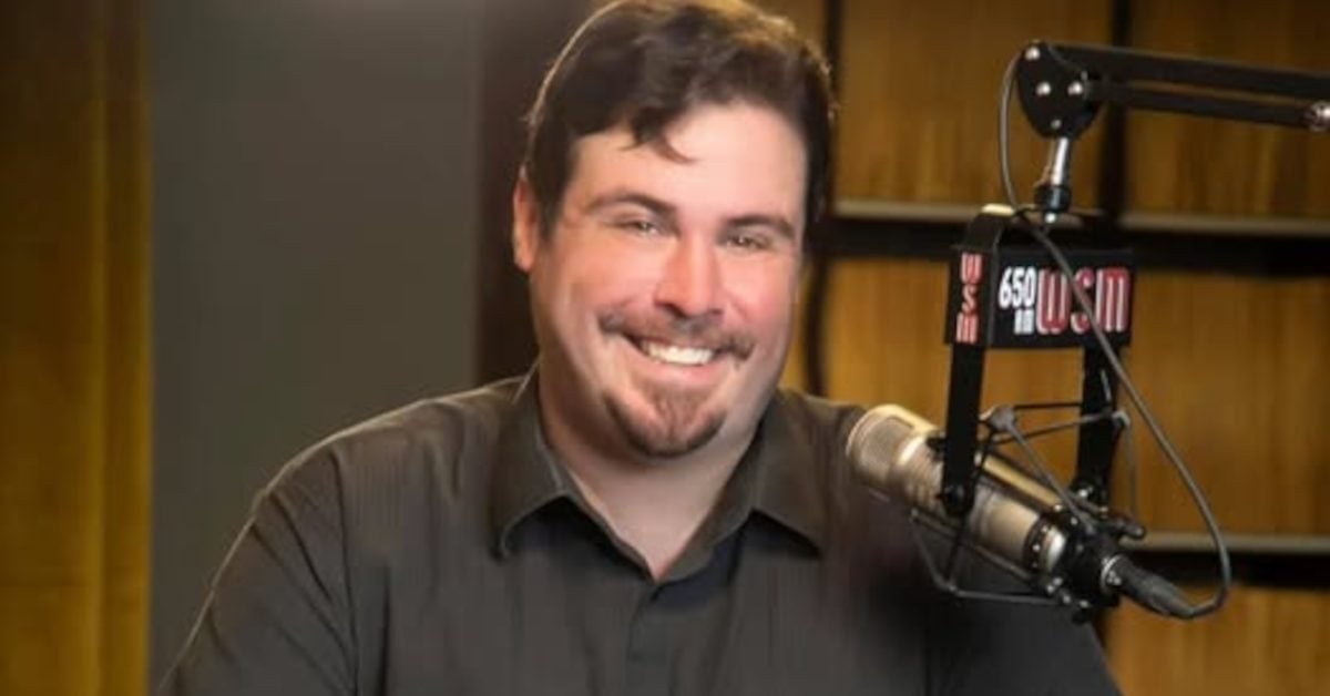 savingcountrymusic.com