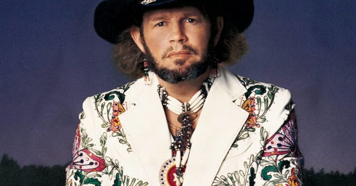 savingcountrymusic.com
